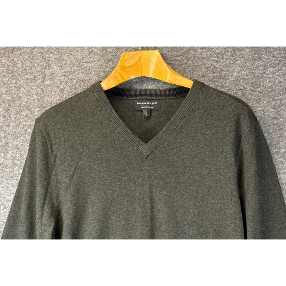 Banana Republic V-Neck Sweater Mens L Olive Preppy Lux Silk Cashmere Blend Money